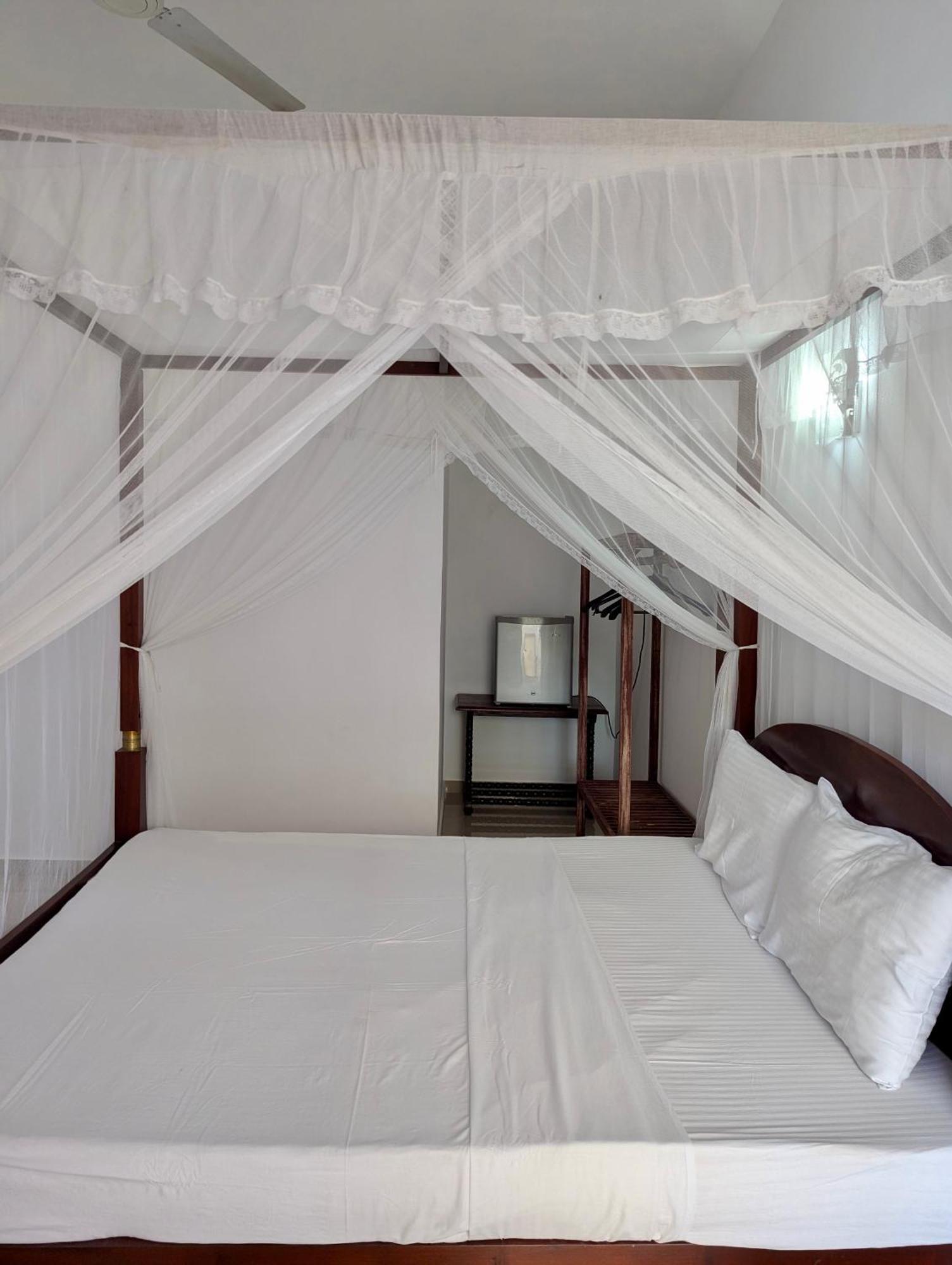 Bliss Apartment Хіккадува Екстер'єр фото